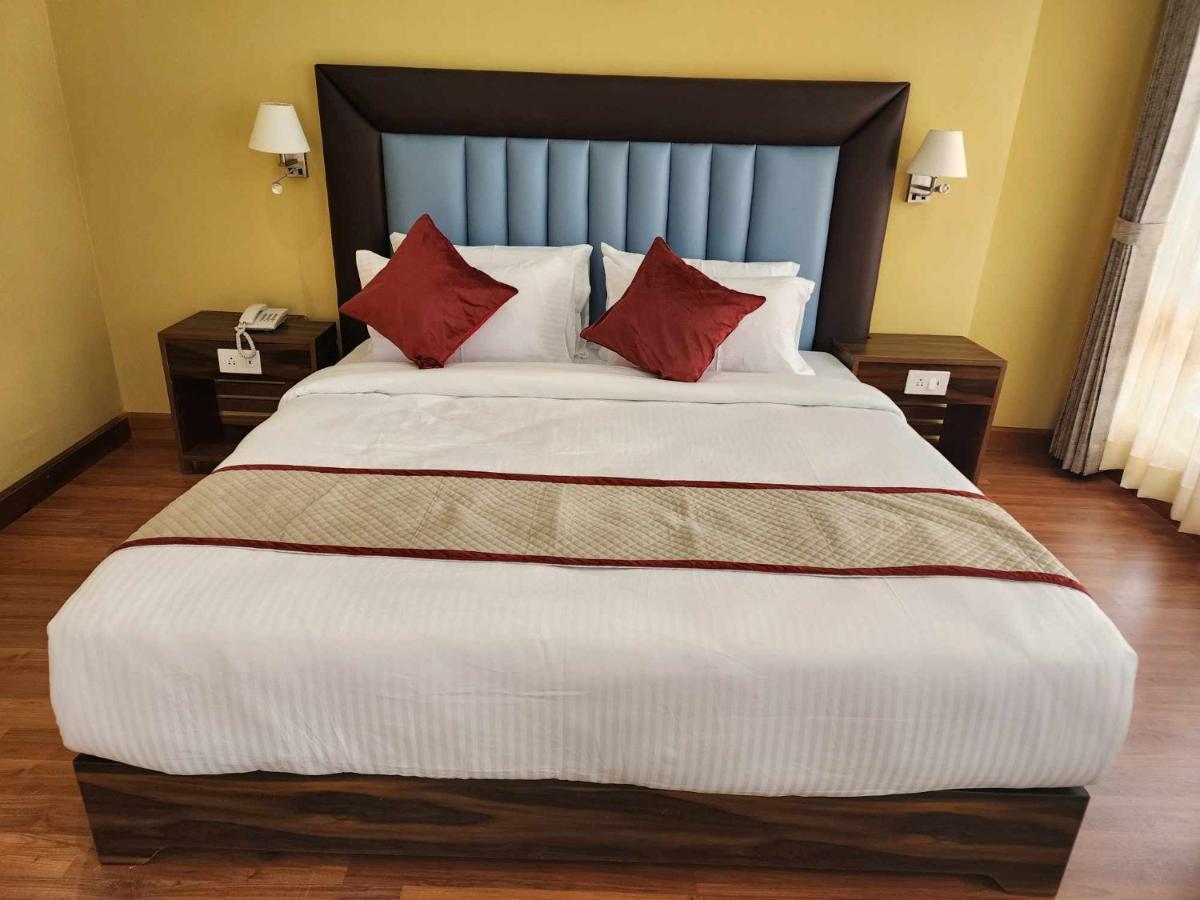 Green Valley Boutique Paro Luaran gambar